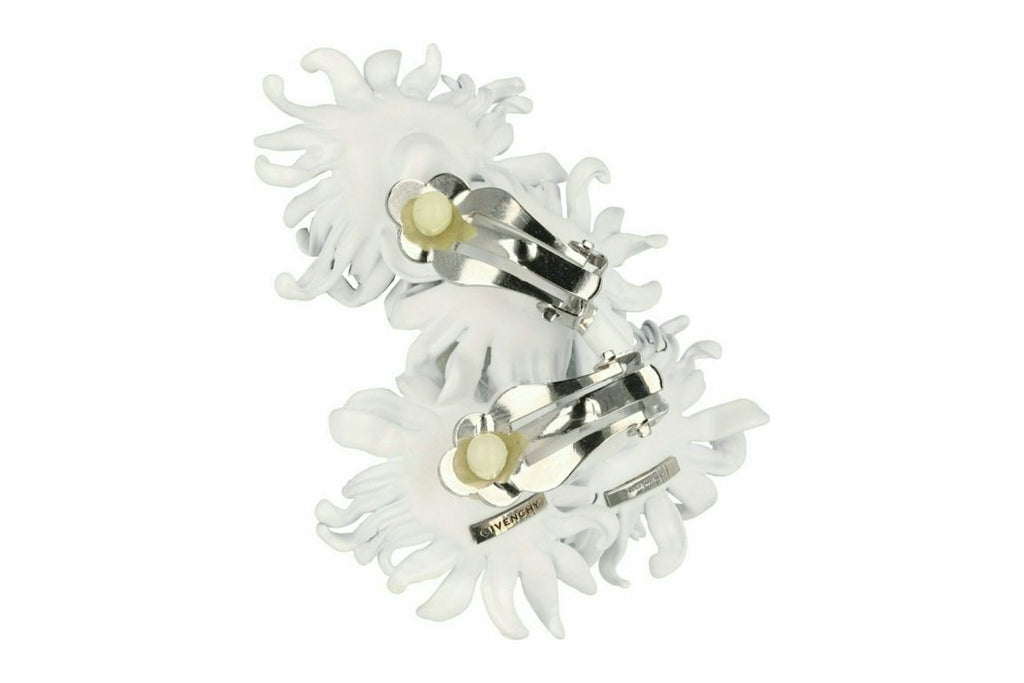 Givenchy Daisy Pendant Ear Crawler White